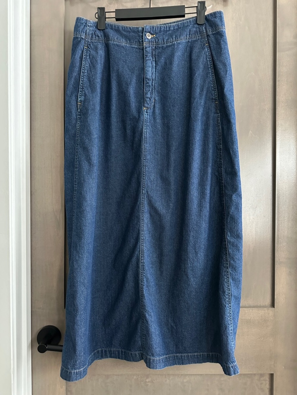 Eddie Bauer Y2K Women’s Denim Maxi Skirt Flap Pockets 100% Cotton Size 12 - Picture 2 of 14